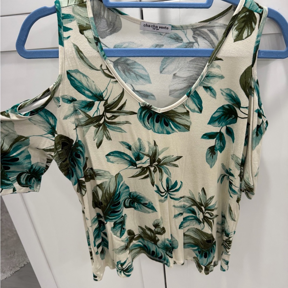 Cha Cha Vente Teal and Olive Leaf Print Blouse L